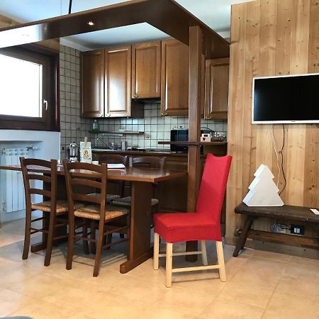 Ferienwohnung Aroma Di Legno E Profumo Di Neve Breuil-Cervinia Exterior foto