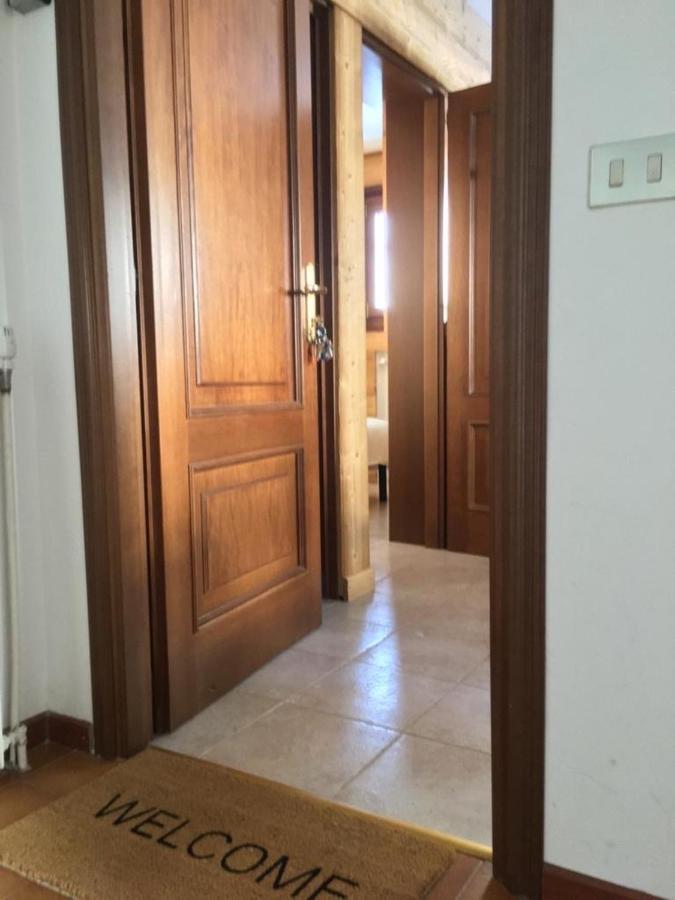 Ferienwohnung Aroma Di Legno E Profumo Di Neve Breuil-Cervinia Exterior foto