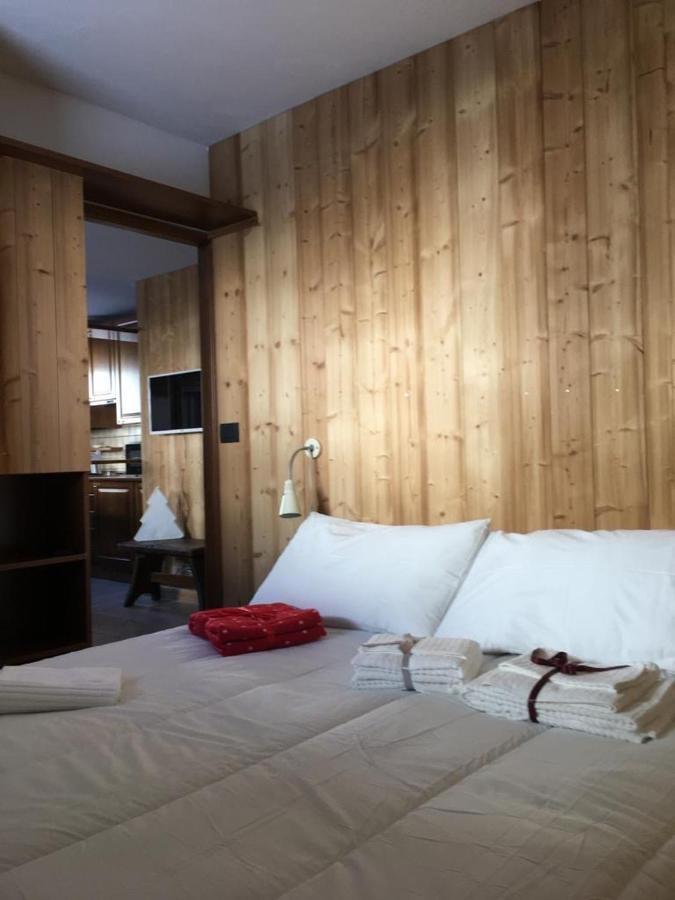 Ferienwohnung Aroma Di Legno E Profumo Di Neve Breuil-Cervinia Exterior foto